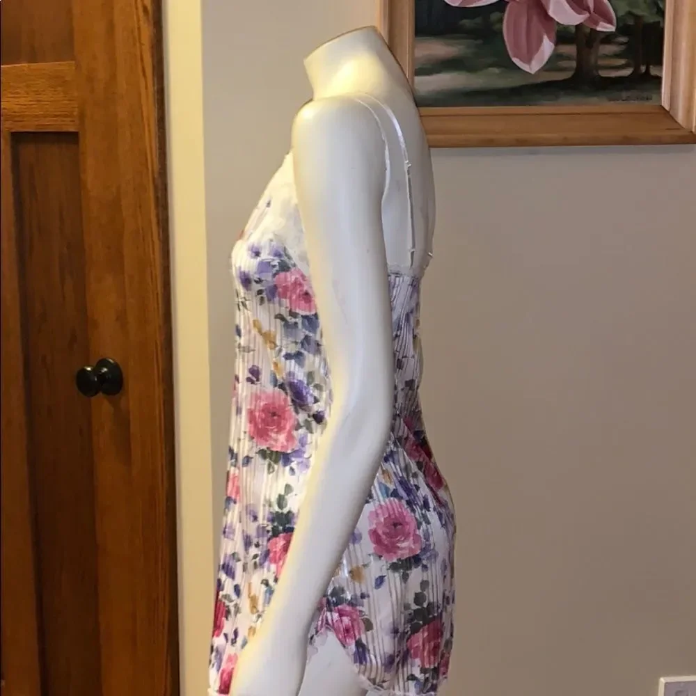 Large‎ Floral Print satin lace slip dress. Size small
